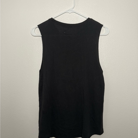 ❤️Hollister Tank - Picture 2 of 5